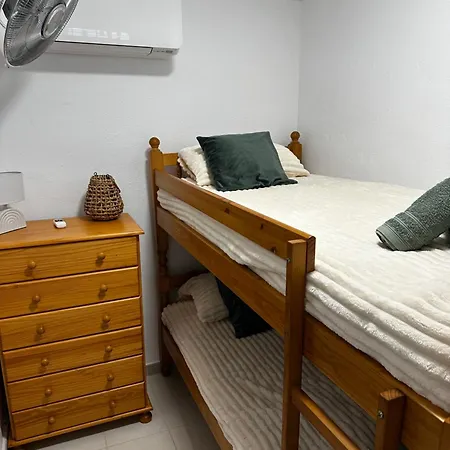 Sofia Holiday-150 M From Arenal And Free Parking Daire *